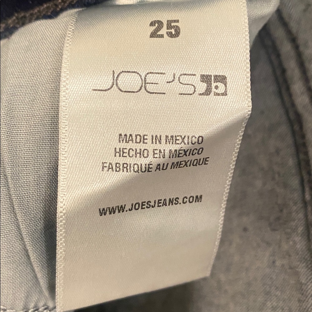 NWT Joe’s Jeans High Rise Flare Dark Wash Size 25 and 35” Inseam - Picture 6 of 8
